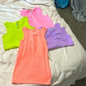 4pk girls size 5 tank tops never worn but tags taken off.